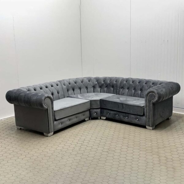 Chesterfield 8ft x 8ft Corner Sofa